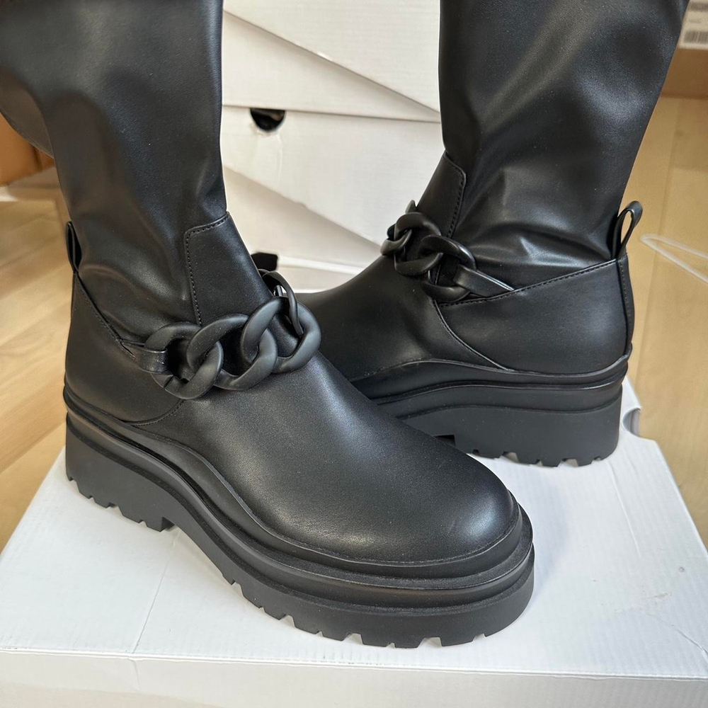 ALDO Grandiose Boots – Sleek Black Platform with Chain Detail - Picture 3 of 8